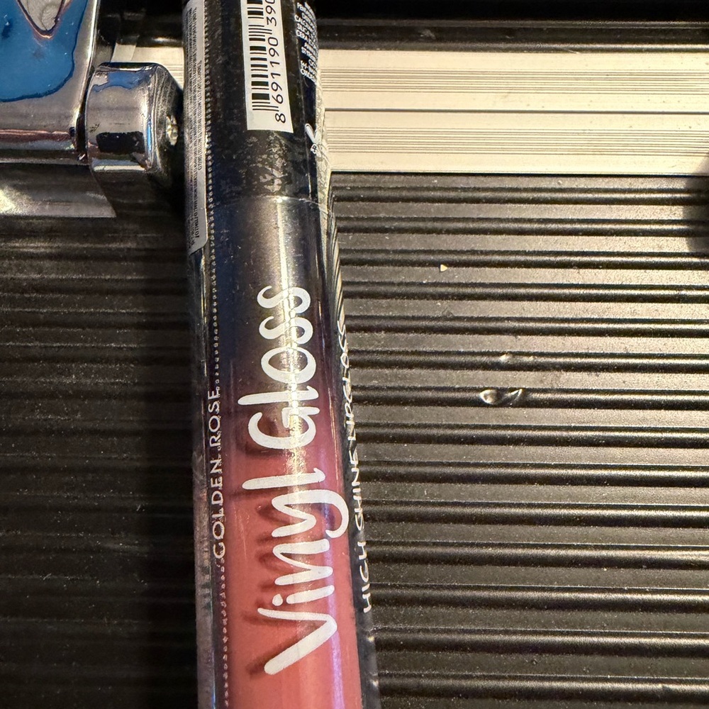 Vinyl Gloss Lipstick - Vibrant Red